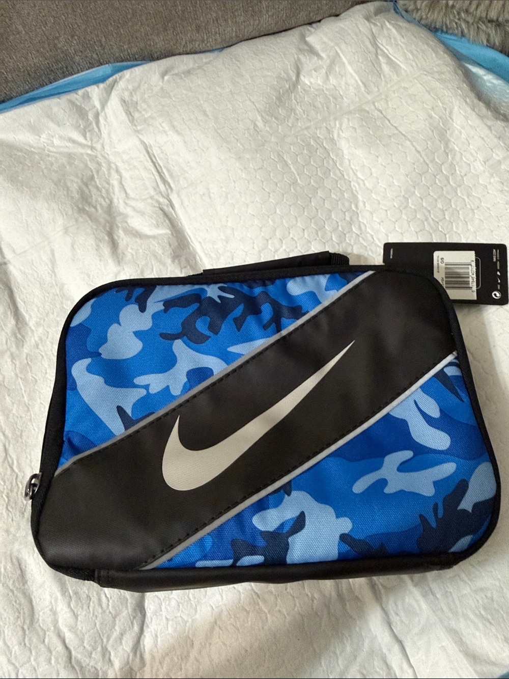 Nike boys Blue Camo lunchbox